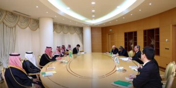 وزير خارجية تركمانستان يستقبل الرئيس التنفيذي للصندوق السعودي للتنمية