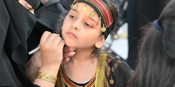 بمشاركة فاعلة من أهالي جازان.. انطلاق فعالية «ذاكرة الأرض» احتفاء بيوم التأسيس