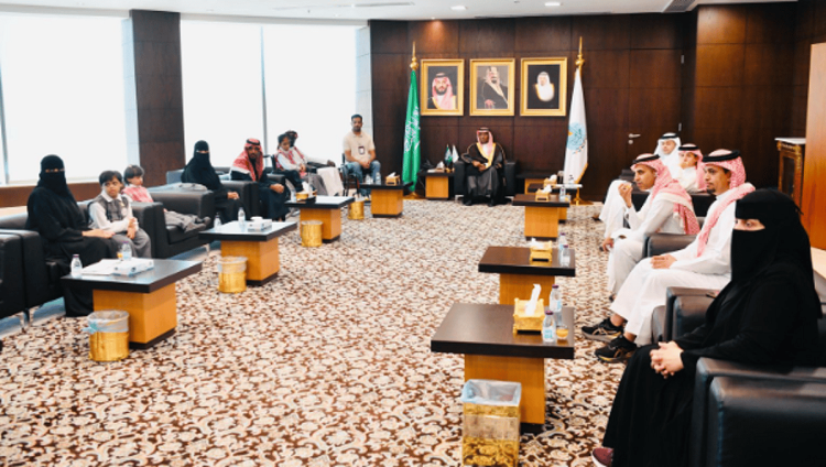 بالصور.. رئيس جامعة جازان يناقش أوجه التعاون مع وفد جمعية الأطفال ذوي الإعاقة
