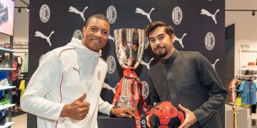 إيه سي ميلان يحتفل بنجاح جولة كأس السوبر الإيطالية في الرياض