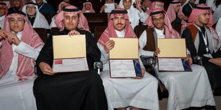 86 طالبًا وطالبة يفوزون بالجوائز الخاصة في الأولمبياد الوطني للإبداع العلمي