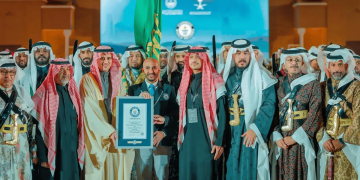 "جينيس" توثق أكبر عرضة سعودية احتفاء بذكرى يوم التأسيس في قصر الحكم