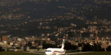 أحداث الشغب تتصاعد في لبنان بعد منع طائرة إيرانية