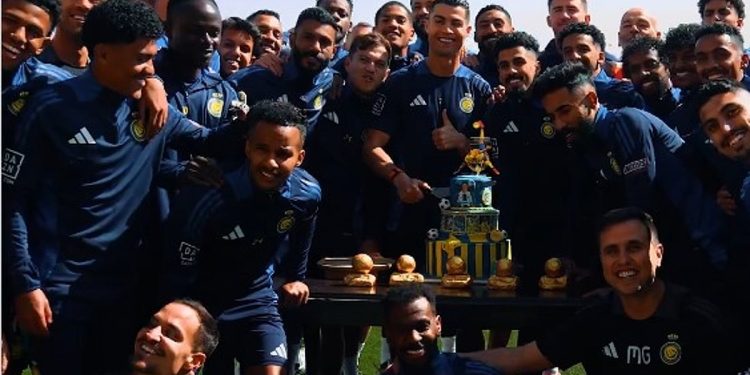 أربعون عامًا غيّر فيها موازين كرة القدم.. نجوم النصر يحتفلون بعيد ميلاد رونالدو