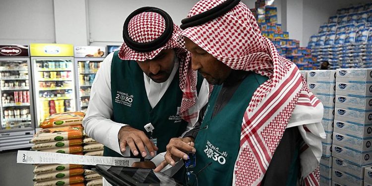 أكثر من 8 آلاف جولة رقابية على الأسواق والمنشآت التجارية بالمدينة المنورة