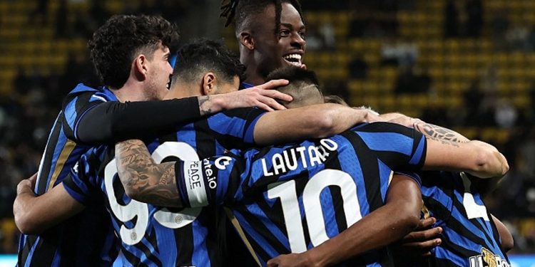 إنتر ميلان يواجه فيورنتينا في الدوري الإيطالي