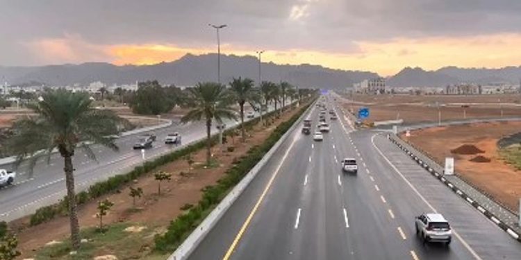 الأرصاد عن طقس السبت: انخفاض في الحرارة ورياح نشطة على عدة مناطق