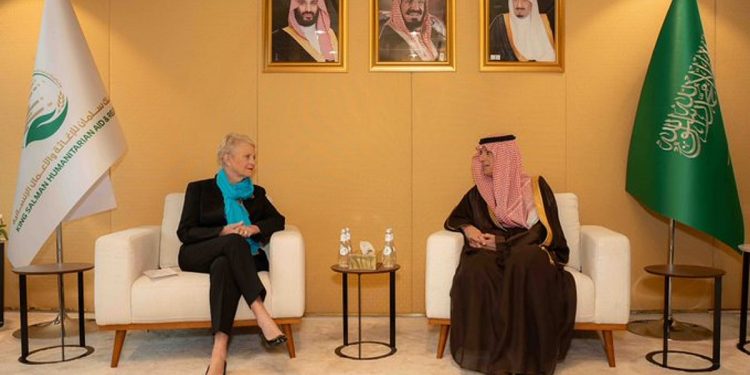 الجبير يلتقي المدير العام لمنظمة الصحة العالمية والمديرة التنفيذية لبرنامج الأغذية العالمي