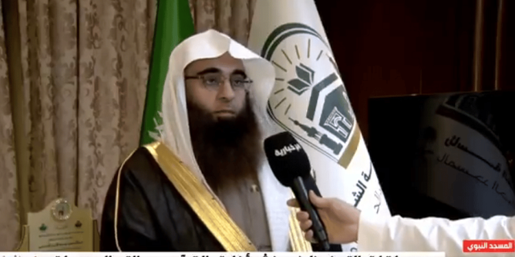 «الخضيري»: 1000 حافظ وحافظة للقرآن من حلقات المسجد النبوي العام الماضي