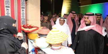 الرقش النجراني يُزين مهرجان الأكلات الشعبية