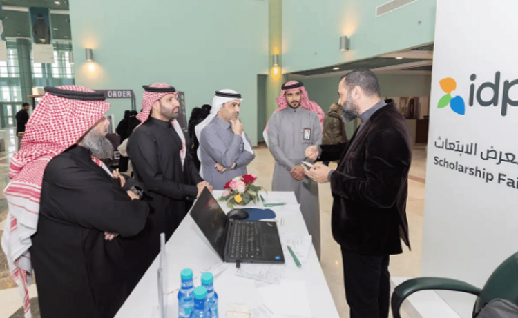انطلاق فعاليات معرض الابتعاث الأول بجامعة تبوك بمشاركة 7 جامعات عالمية