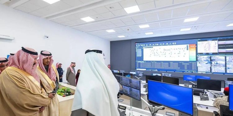 تدشين مركز المراقبة والتحكم الأمني في مطار حائل الدولي