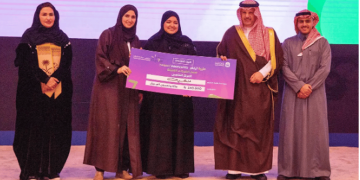 تكرّيم الفائزين في مسابقة بناء الشركات الناشئة المبتكرة بالمدينة المنورة