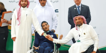 رئيس الاتحاد السعودي للبوتشيا يتوّج الفائزين في بطولة المملكة "روشن 2025"