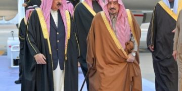 ملك البحرين وأمير الكويت يعزيان بوفاة الأمير محمد بن فهد