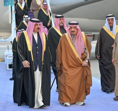 ملك البحرين وأمير الكويت يعزيان بوفاة الأمير محمد بن فهد