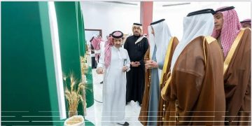 وزير البيئة يُدشِّن 3 أصناف عالية الإنتاجية من القمح تتناسب مع الظروف البيئية للمملكة