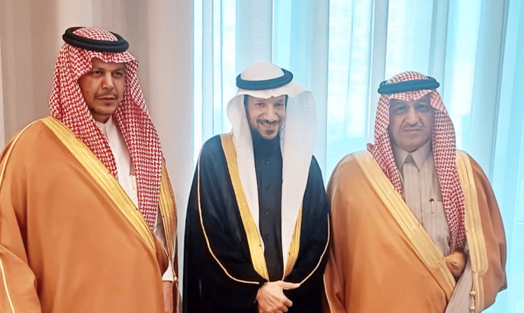وزير التعليم يلتقي المعلم الفائز بجائزة فاركي العالمية