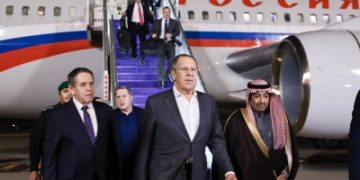 وزير الخارجية الروسي سيرغي لافروف يصل الرياض
