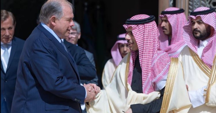 وزير الخارجية يبحث مع نظيره الأرجنتيني أبرز المستجدات على الساحتين الإقليمية والدولية