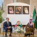 وزير الخارجية يبحث مع نظيره الأمريكي المستجدات الإقليمية والدولية