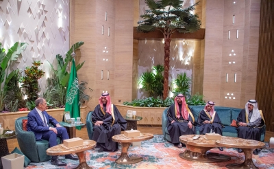 ولي العهد يبحث مع 'لافروف' الأحداث الإقليمية والدولية