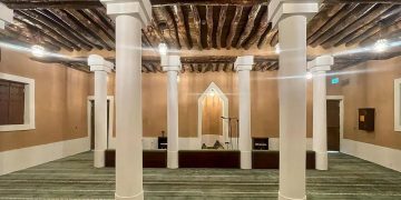 مشروع الأمير محمد بن سلمان لتطوير المساجد التاريخية يعيد الأصالة العمرانية لسقف مسجد الرويبة بالقصيم