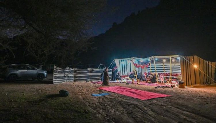موائد الإفطار بحائل.. لوحة تجوبها نسمات شهر رمضان