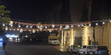 أبها تتلألأ بفوانيس رمضان