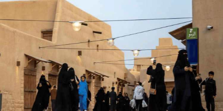 أسواق الرياض الشعبية.. تقاطع الثقافة والتقاليد في رمضان