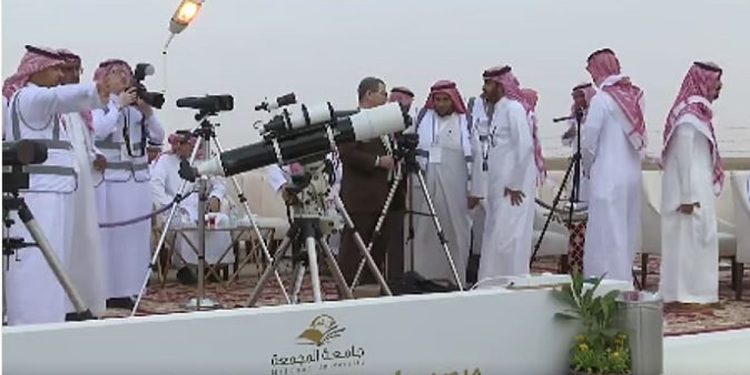 أكثر من من 10 مراصد فلكية في المملكة لرصد هلال شوال