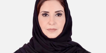 أمر ملكي بتمديد خدمة إيمان بنت هبّاس المطيري نائباً لوزير التجارة