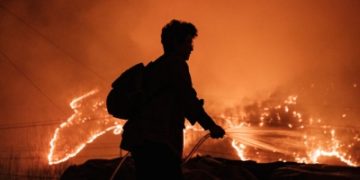 السفارة تحذر المواطنين من حرائق كوريا الجنوبية