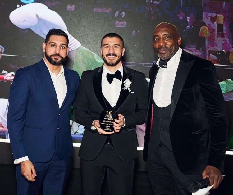 الملاكم السعودي زياد المعيوف يتوج بلقب «الأكثر إلهامًا لعام 2025» بحفل جوائز الأبطال المسلمين في لندن