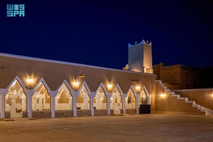 تجديد مسجد الرميلة على الطراز النجدي ضمن مشروع الأمير محمد بن سلمان