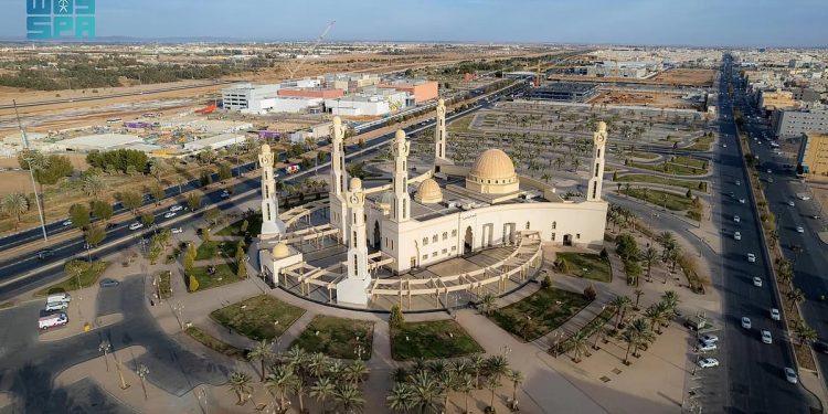 تجهيز 313 جامعًا ومصلى لصلاة عيد الفطر في تبوك