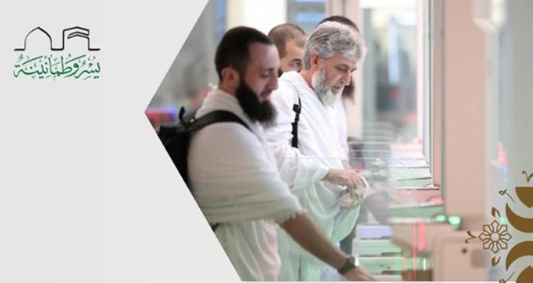 جوازات مطار الملك عبد العزيز تواصل تقديم خدماتها لضيوف الرحمن