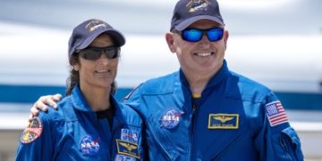 عودة مرتقبة للرائدين الأمريكيَين العالقين في الفضاء الأحد