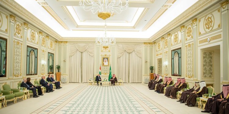 في بيان مشترك.. المملكة ولبنان تشددان على تعزيز التعاون العربي والالتزام باتفاق الطائف