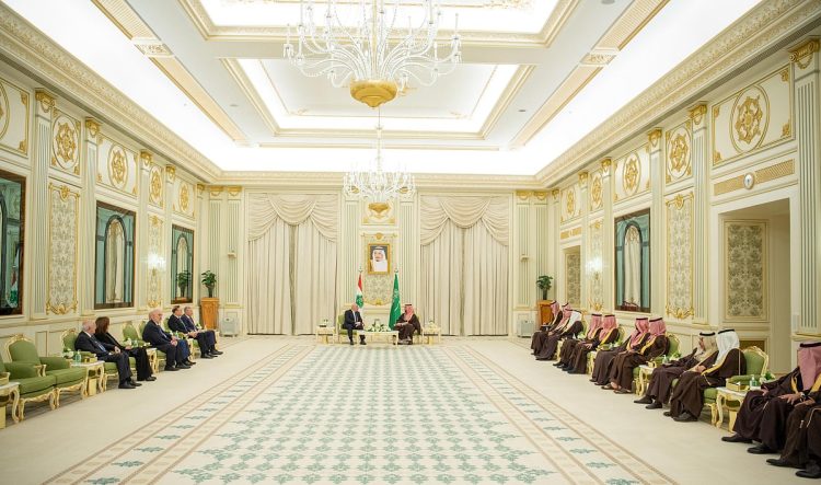 في بيان مشترك.. المملكة ولبنان تشددان على تعزيز التعاون العربي والالتزام باتفاق الطائف