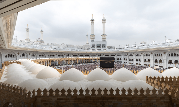 وزارة الحج: 4 إرشادات للمعتمرين للاستفادة من لحظات الطواف
