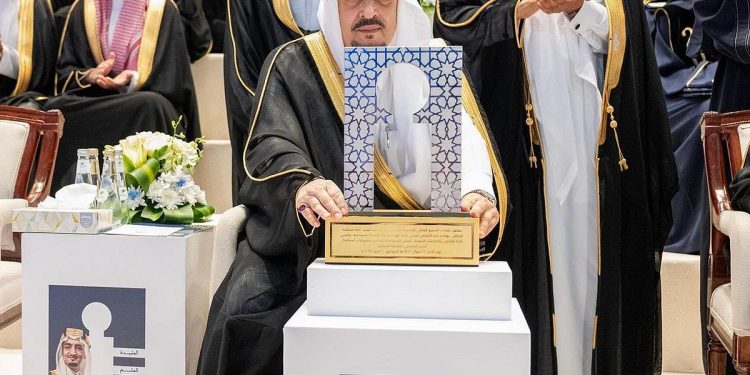 بتكلفة تتجاوز 500 مليون ريال.. أمير الرياض يضع حجر الأساس لمشروعات تعليمية في جامعة الفيصل