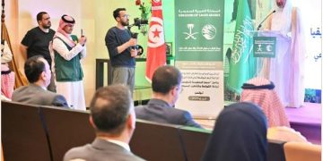 الربيعة يدشّن برنامج سمع السعودية التطوعي لزراعة القوقعة والتأهيل السمعي في تونس