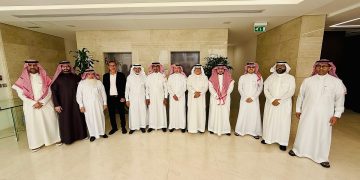 فهد الشثري يستقبل الرؤساء التنفيذيين لشركات الإسمنت بمقر الهيئة العامة للمنافسة
