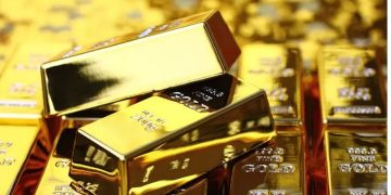 ارتفاع الذهب نحو 1% مع دخول الرسوم التجارية الأمريكية حيز التنفيذ