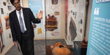 اكتشاف مقبرة عمرها 5 آلاف عام في بيرو