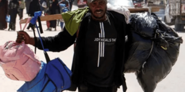جيش الاحتلال يعلن توسيع عدوانه على غزة وإخلاء واسع النطاق لمناطق في القطاع
