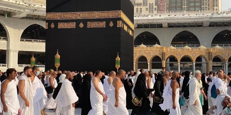 لرحلة أسهل.. وزارة الحج توضح السلوكيات الصحيحة لأداء مناسك العمرة