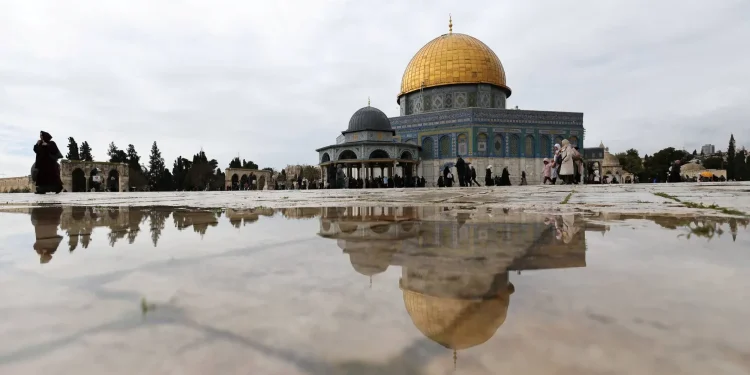 مصر تُحَذّر من أي محاولات للمساس بالمقدسات الدينية في القدس