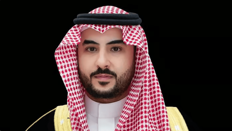 وزير الدفاع ونظيره الأمريكي يبحثان تطورات الأوضاع الإقليمية